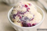 Blueberry Crumble Ice Cream