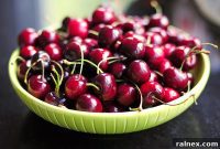 Harry & David’s Signature Sweet Cherries
