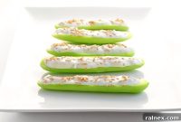 Cucumber Boats with Creamy Greek Yogurt Dip