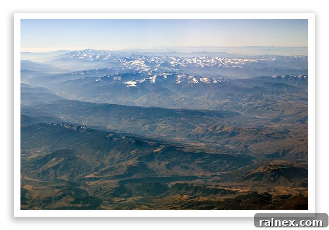 fly11 fly11 - Wide aerial shot of majestic mountain ranges