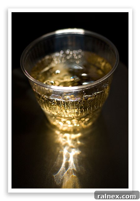 fly27 fly27 - Bubbly ginger ale in a glass with a window view