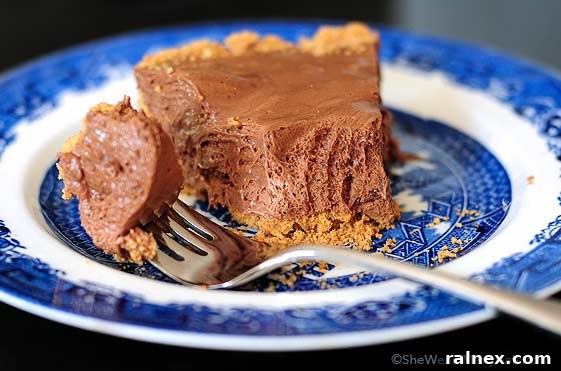Delicious Chocolate Candy Bar Pie, an easy no-bake dessert.